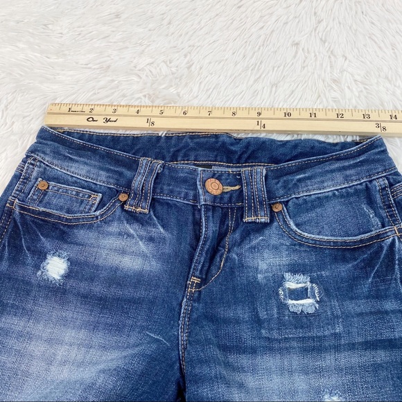 Gap women’s size 2 low rise distressed jean shorts - Picture 6 of 9